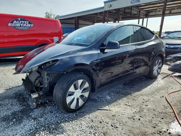 5YJYGDED9MF103152 2021 TESLA MODEL Y - Image 1