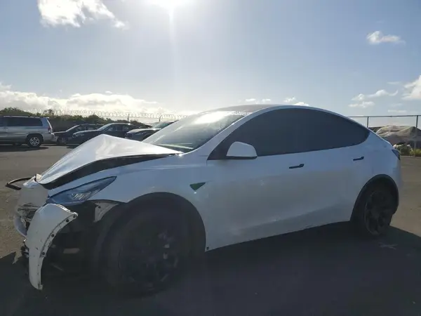 5YJYGDED9MF105869 2021 TESLA MODEL Y - Image 1