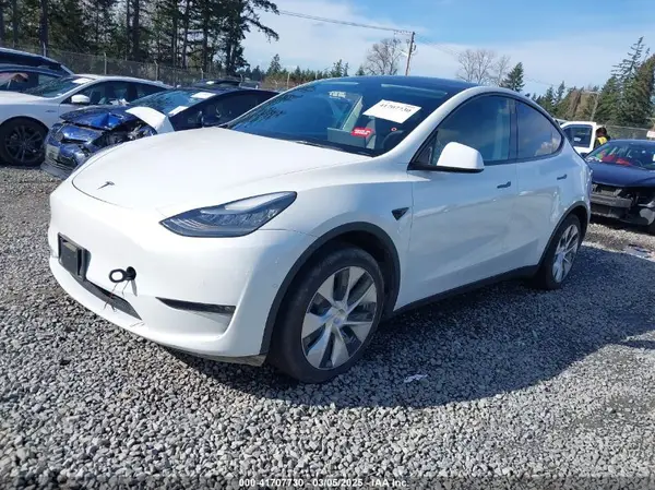 5YJYGDED9MF110697 2021 TESLA MODEL Y - Image 2