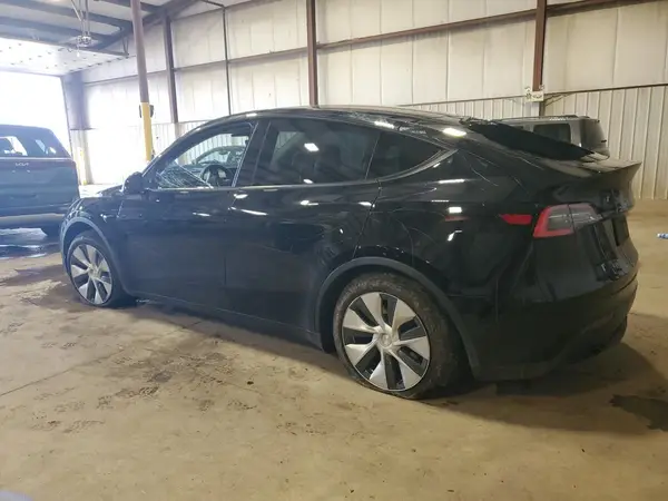 5YJYGDED9MF114622 2021 TESLA MODEL Y - Image 2