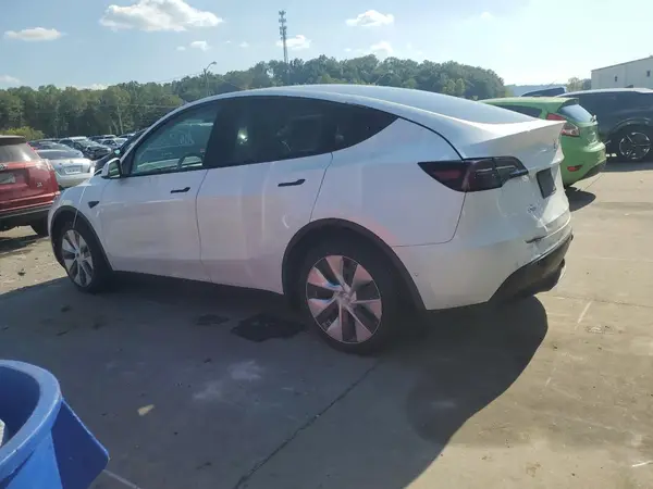 5YJYGDED9MF163299 2021 TESLA MODEL Y - Image 2