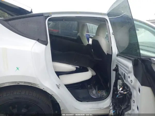 5YJYGDED9MF181396 2021 TESLA MODEL Y - Image 8