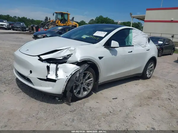 5YJYGDEDXMF103015 2021 TESLA MODEL Y - Image 2