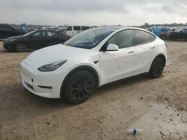 5YJYGDEDXMF107128 2021 TESLA MODEL Y - Image 1
