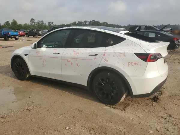 5YJYGDEDXMF107128 2021 TESLA MODEL Y - Image 2