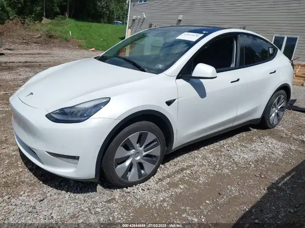 5YJYGDEDXMF109655 2021 TESLA MODEL Y - Image 2
