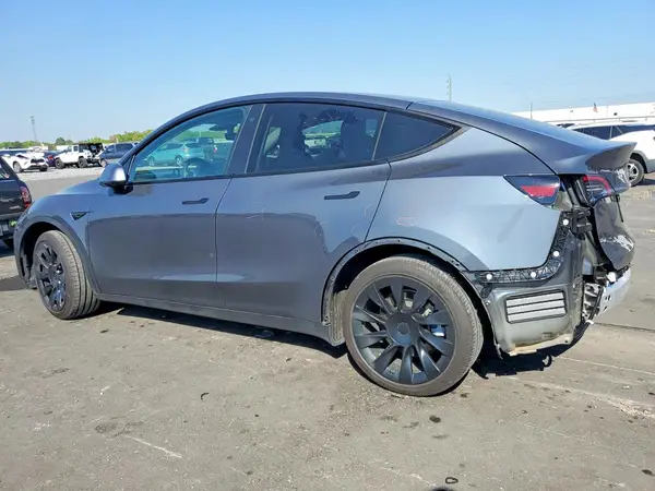 5YJYGDEDXMF112846 2021 TESLA MODEL Y - Image 2