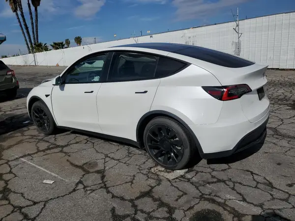 5YJYGDEDXMF112989 2021 TESLA MODEL Y - Image 2