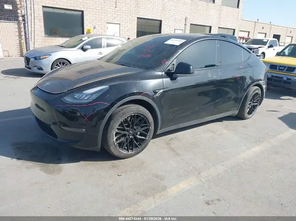 5YJYGDEDXMF116296 2021 TESLA MODEL Y - Image 2