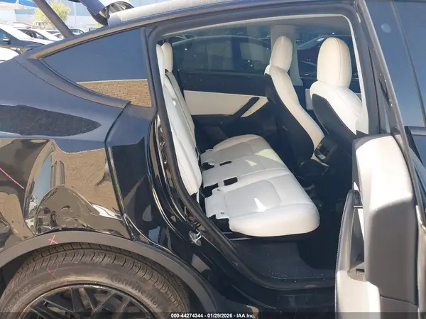 5YJYGDEDXMF116296 2021 TESLA MODEL Y - Image 8
