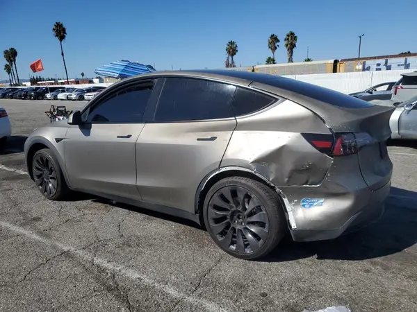 5YJYGDEDXMF123006 2021 TESLA MODEL Y - Image 2