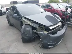 5YJYGDEDXMF124348 2021 TESLA MODEL Y