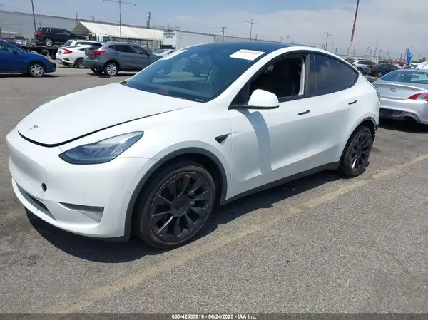 5YJYGDEE0LF017221 2020 TESLA MODEL Y - Image 2