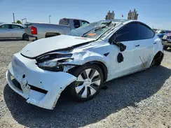 5YJYGDEE0LF043608 2020 TESLA MODEL Y