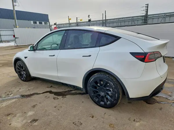 5YJYGDEE0LF044550 2020 TESLA MODEL Y - Image 2
