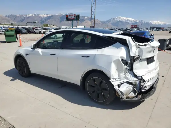 5YJYGDEE0LF054673 2020 TESLA MODEL Y - Image 2