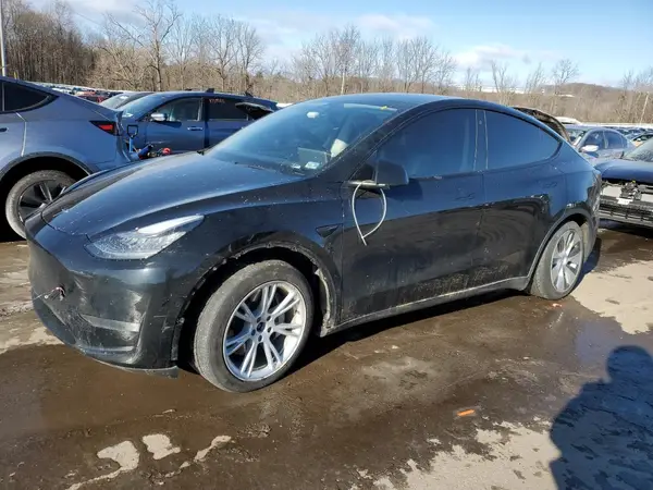 5YJYGDEE0MF067876 2021 TESLA MODEL Y - Image 1