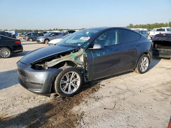 5YJYGDEE0MF068106 2021 TESLA MODEL Y - Image 1