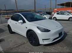 5YJYGDEE0MF069451 2021 TESLA MODEL Y