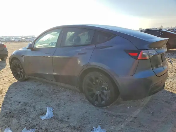 5YJYGDEE0MF073984 2021 TESLA MODEL Y - Image 2