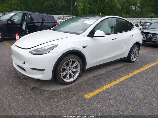 5YJYGDEE0MF075606 2021 TESLA MODEL Y - Image 2