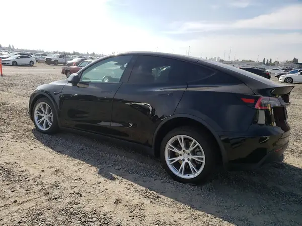 5YJYGDEE0MF077176 2021 TESLA MODEL Y - Image 2