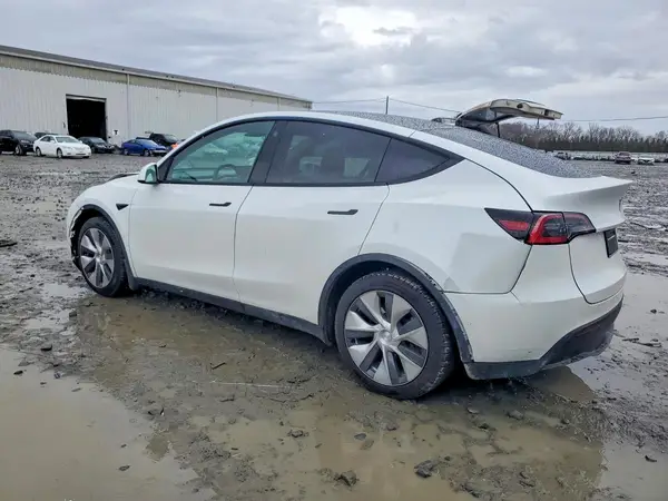 5YJYGDEE0MF077517 2021 TESLA MODEL Y - Image 2