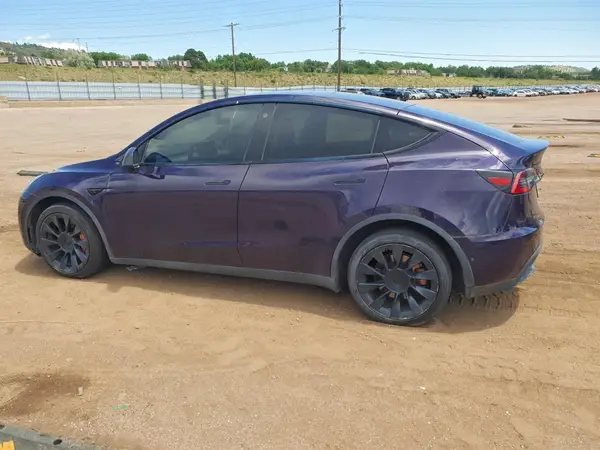 5YJYGDEE0MF088131 2021 TESLA MODEL Y - Image 2