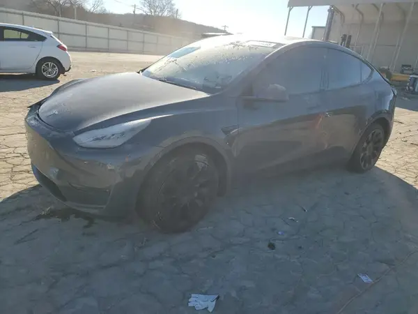 5YJYGDEE0MF088159 2021 TESLA MODEL Y - Image 1