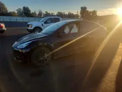 5YJYGDEE0MF093118 2021 TESLA MODEL Y