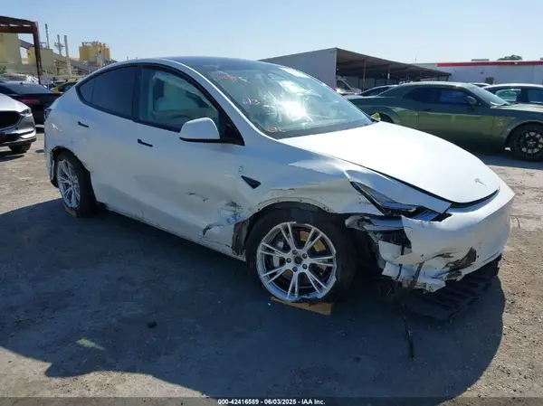 5YJYGDEE0MF093409 2021 TESLA MODEL Y - Image 1