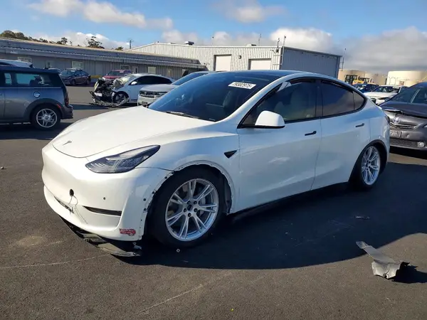 5YJYGDEE0MF096486 2021 TESLA MODEL Y - Image 1