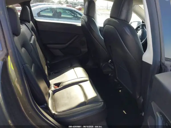 5YJYGDEE0MF098108 2021 TESLA MODEL Y - Image 8
