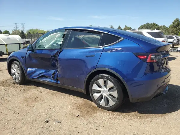 5YJYGDEE0MF099467 2021 TESLA MODEL Y - Image 2