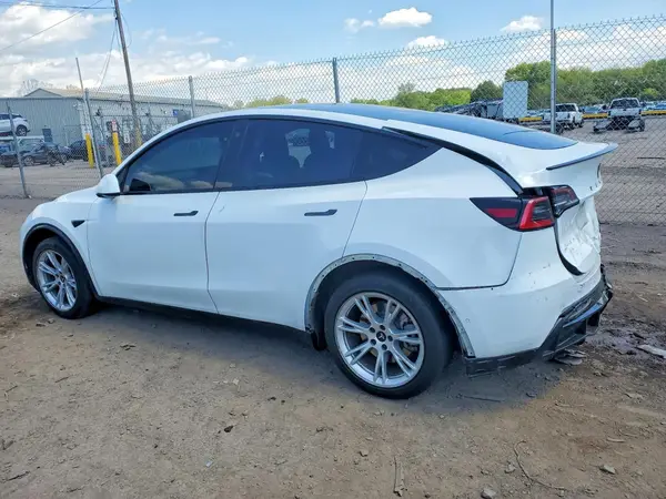 5YJYGDEE0MF099789 2021 TESLA MODEL Y - Image 2
