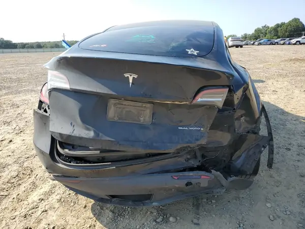 2021 TESLA MODEL Y auction photo 6
