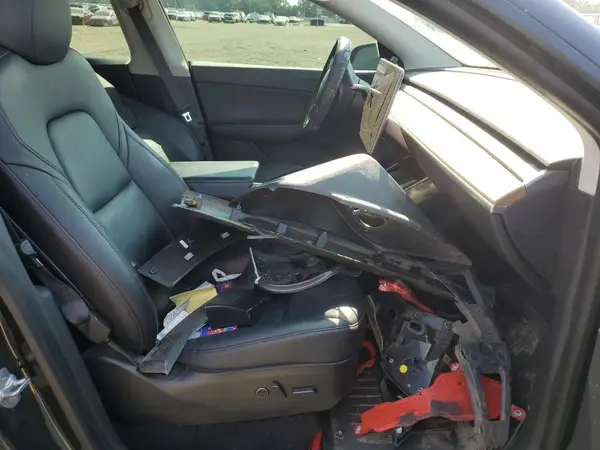 2021 TESLA MODEL Y auction photo 7