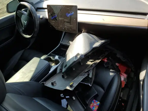 5YJYGDEE0MF100049 2021 TESLA MODEL Y - Image 8