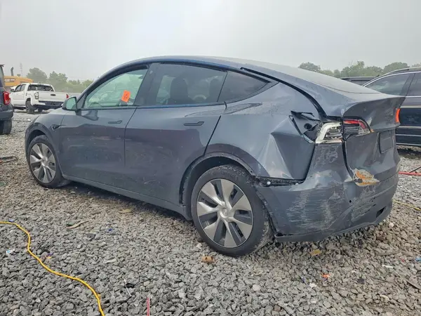 5YJYGDEE0MF106823 2021 TESLA MODEL Y - Image 2