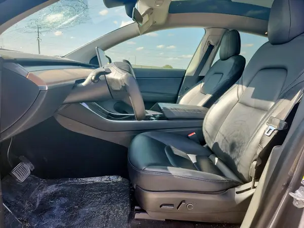 2021 TESLA MODEL Y auction photo 7