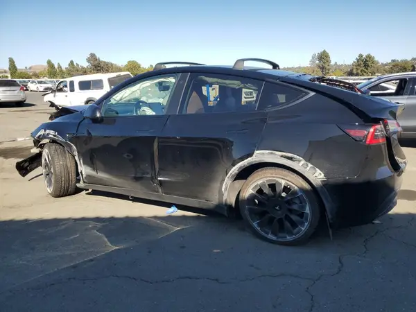 5YJYGDEE0MF120642 2021 TESLA MODEL Y - Image 2
