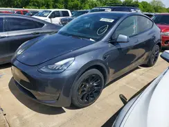 5YJYGDEE0MF138722 2021 TESLA MODEL Y