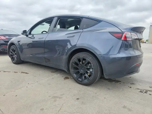 5YJYGDEE0MF138722 2021 TESLA MODEL Y - Image 2