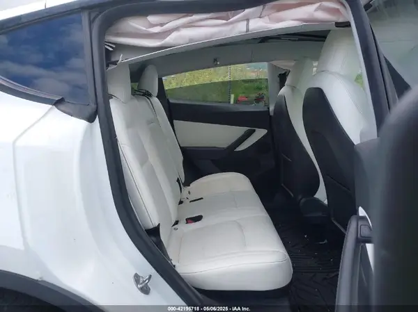 5YJYGDEE0MF144777 2021 TESLA MODEL Y - Image 8
