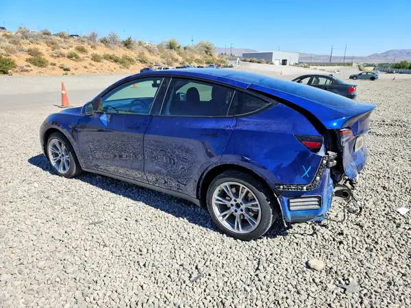5YJYGDEE0MF146089 2021 TESLA MODEL Y - Image 2