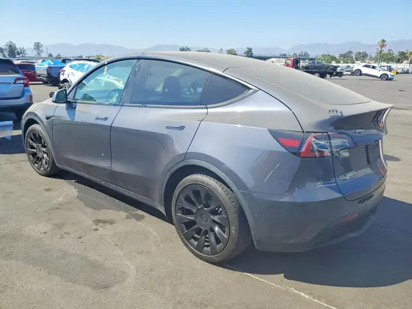 5YJYGDEE0MF161286 2021 TESLA MODEL Y - Image 2