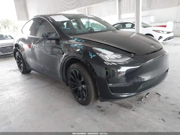 5YJYGDEE0MF173101 2021 TESLA MODEL Y - Image 1
