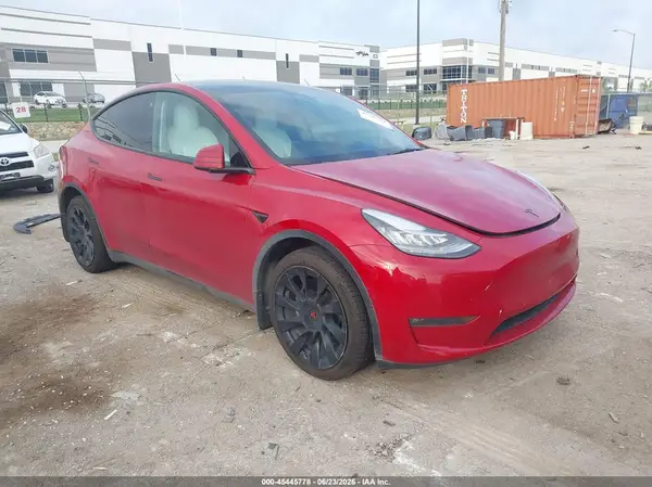 5YJYGDEE0MF183630 2021 TESLA MODEL Y - Image 1