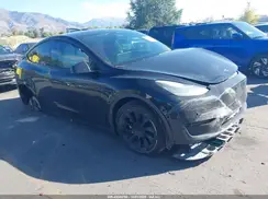 5YJYGDEE0MF187161 2021 TESLA MODEL Y
