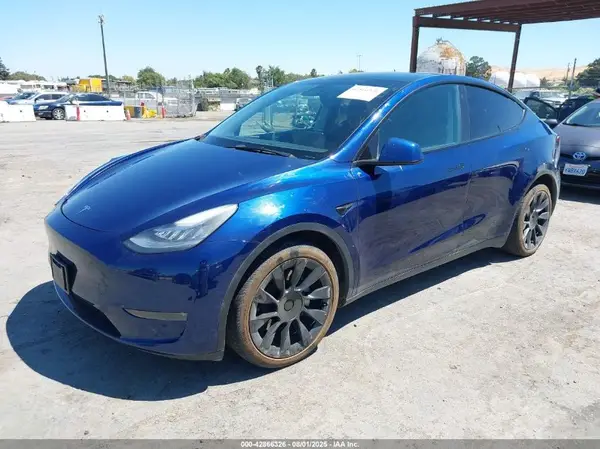5YJYGDEE0MF190366 2021 TESLA MODEL Y - Image 2